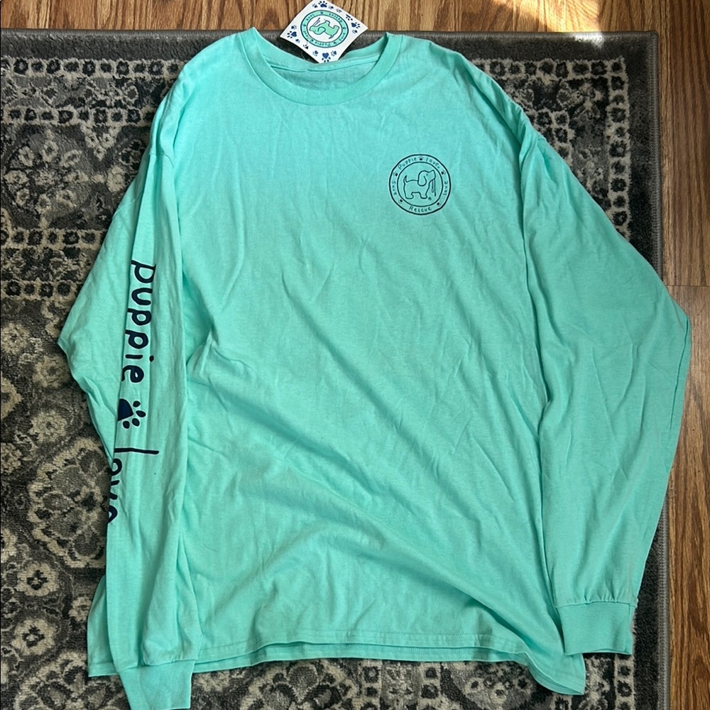 Vibrant Green Long Sleeve Tee with Crew Neck